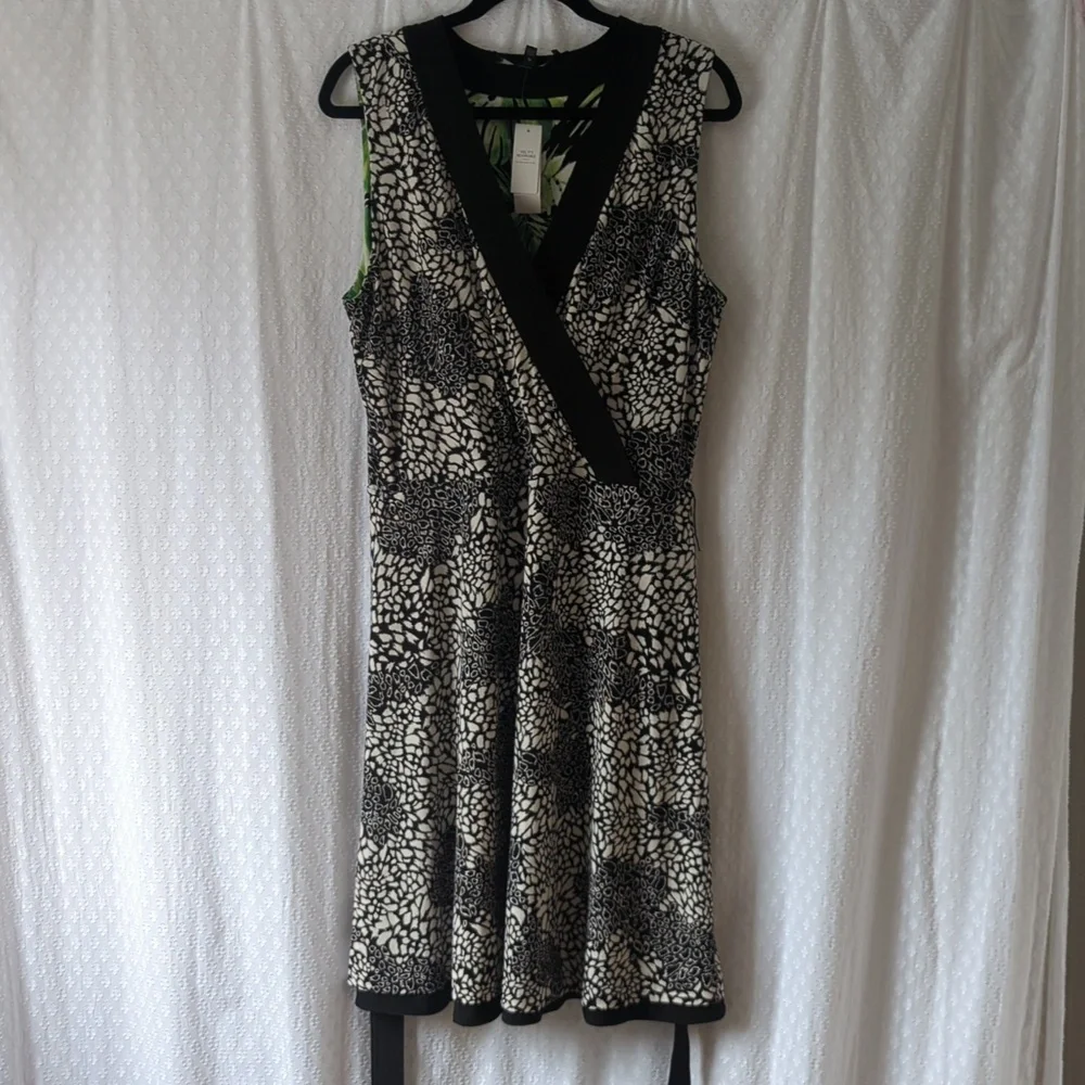 White House Black Market Reversible Sleeveless Faux Wrap Dress, Size 14 - Picture 1 of 7